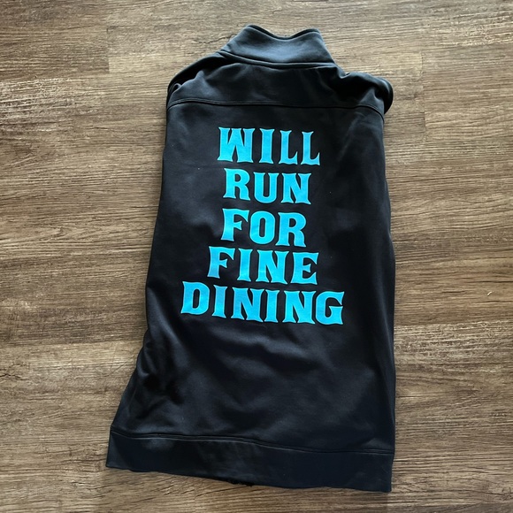 🖤🌿HOST PICK🌿🖤 NWOT Disney Training Zip Up - Wine & Dine - Picture 5 of 6